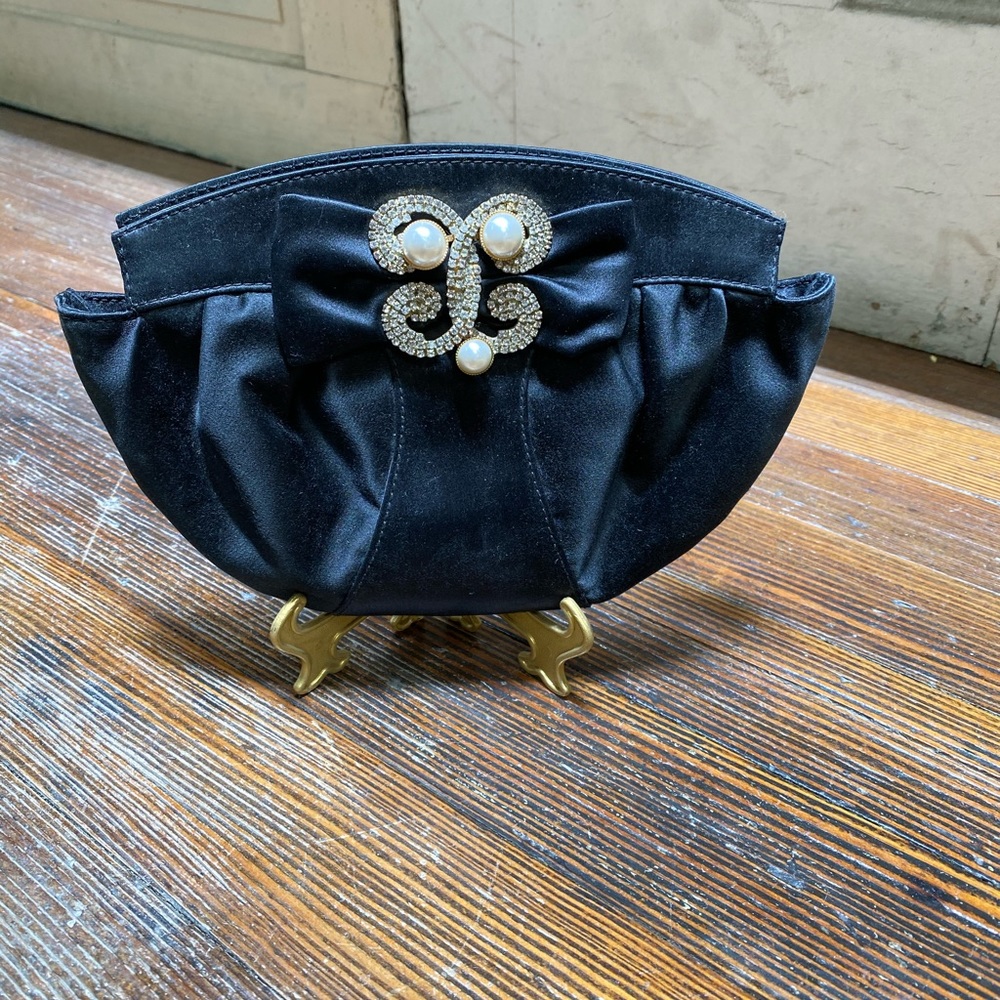 Oscar De La Renta black clutch